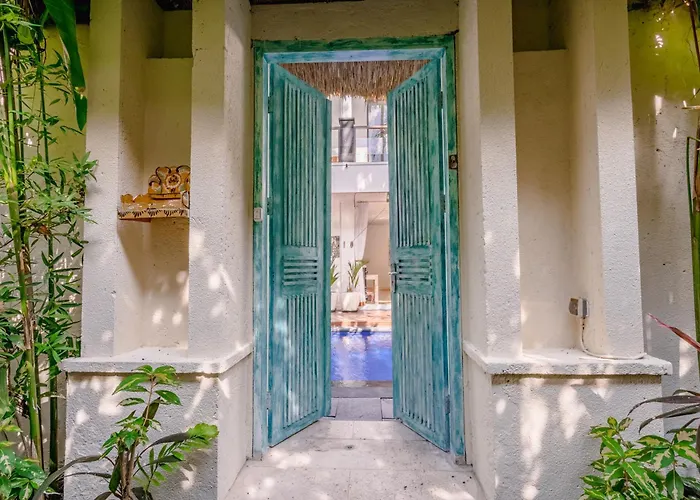 Alleira - 5 Bedroom In Centre Location Of Villa *