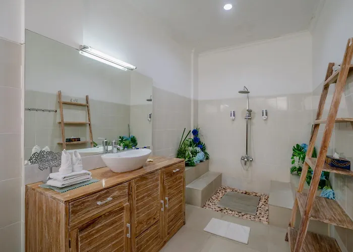 Villa Alleira - 5 Bedroom In Centre Location Of Seminyak
