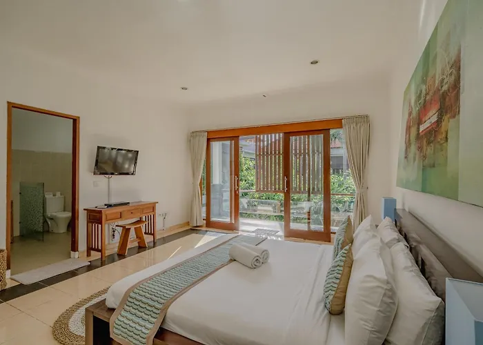 Alleira - 5 Bedroom In Centre Location Of