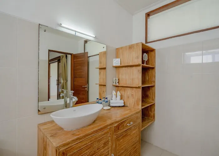 Alleira - 5 Bedroom In Centre Location Of Villa