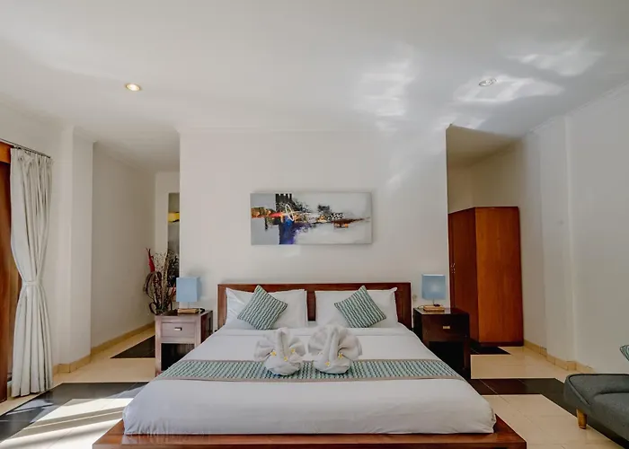 Alleira - 5 Bedroom In Centre Location Of * Seminyak