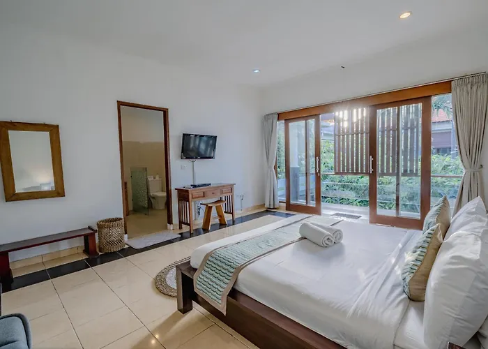 Alleira - 5 Bedroom In Centre Location Of